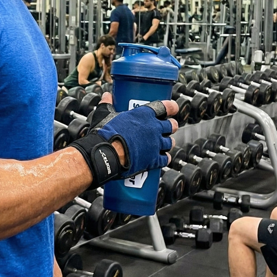 Plastic Protein Shaker Bottle for Gym and Sports